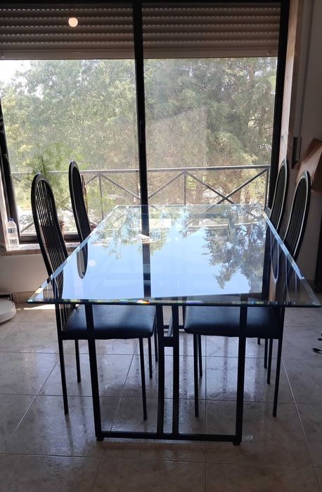 Mesa de Jantar em Vidro + 4 Cadeiras