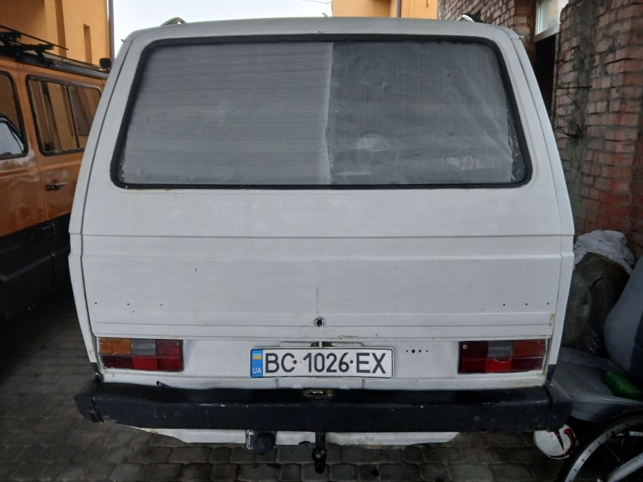 Бус VOLKSWAGEN TRANSPORTER 1.6 дизель в хорошому стані
