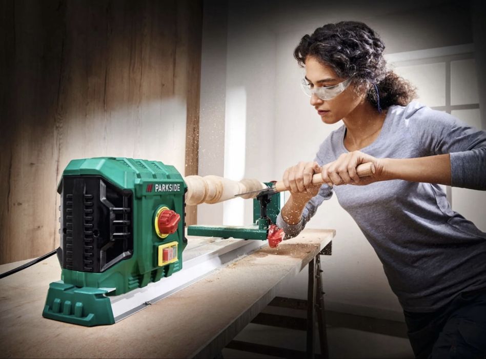 Токарний станок по дереву