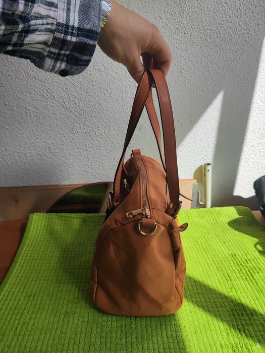 mala para senhora bonita e leve .