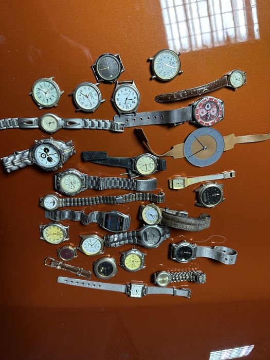 Relógios para peças variados