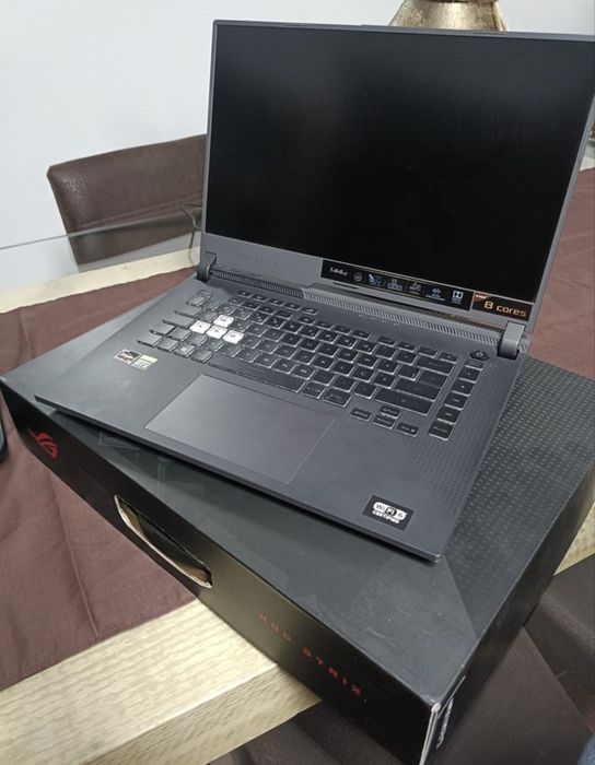 Troco portatil gaming Asus rog strix gaming c/caixa como novo