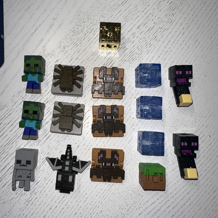 Продам фігурки Kinder Minecraft