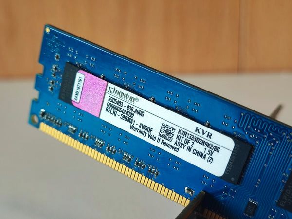 KIT Memória RAM Kingston 4GBx2 RAM DDR3 Estado: Muito
