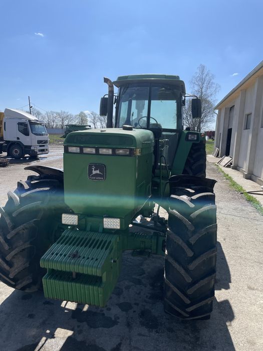 Трактор John Deere 4955
