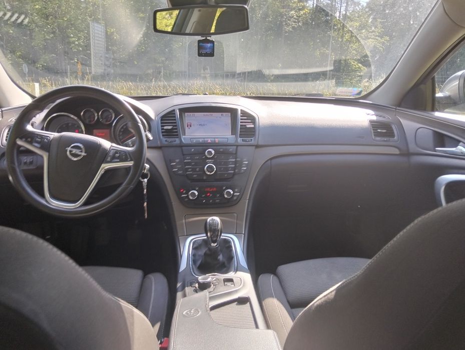 Opel Insignia 1.6t 180km