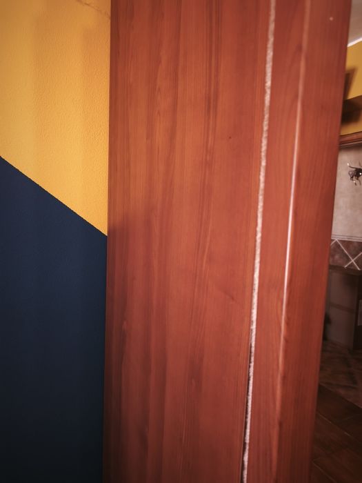 Roupeiro / Armário de Quarto c/ Portas de Correr e Espelho