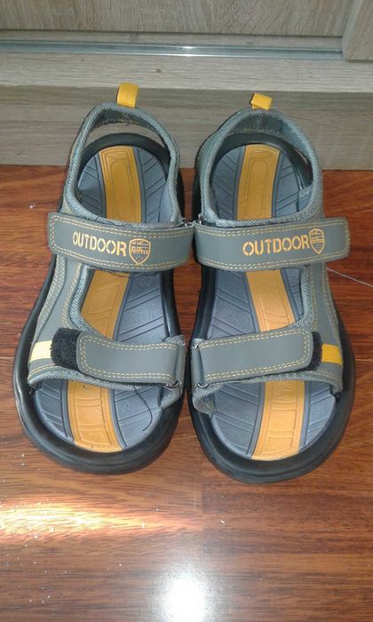 3 Pary Sandałów Rozmiar 39, 40, 41