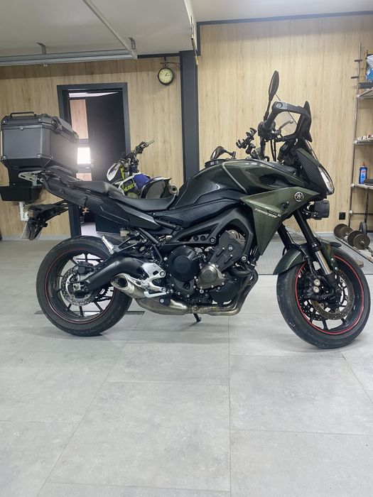 Yamaha tracer 900  bmw xr1000