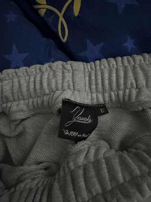 шорти 999 есірскі