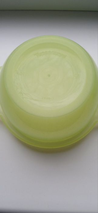 Лотки, контейнери, судочки, миски Tupperware