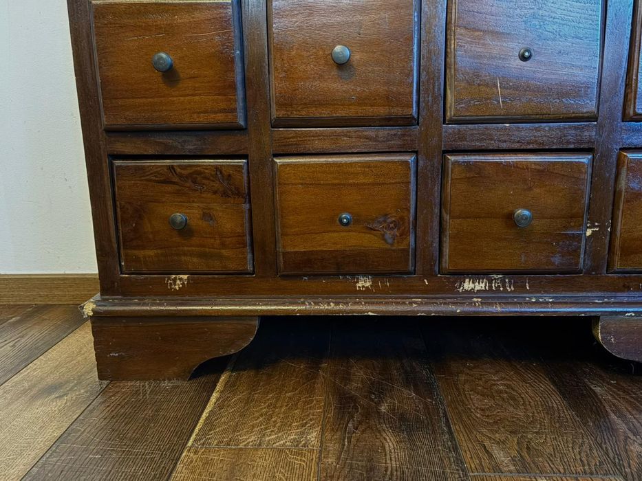 Meble kolonialne do renowacji