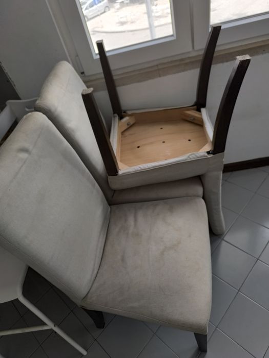 Mesa extensível com cadeiras
