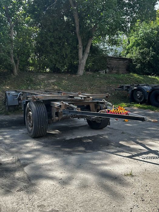 причіп контейнеровоз на кругу SCHMITZ CARGOBULL
