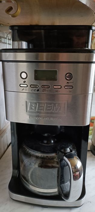 Продам кофеварка.