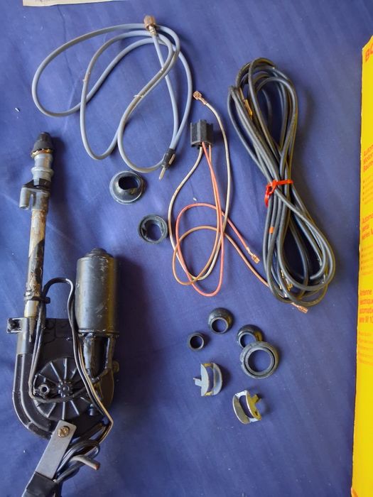 Vendo antena para caros, veja as fotos, bosh