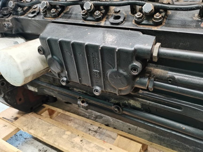 Głowica silnika Hurlimann 6190 Master Same 1000.6WTR