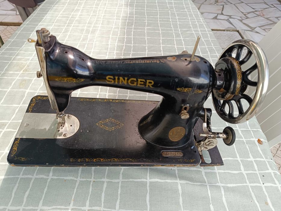 Maquina de costura Singer