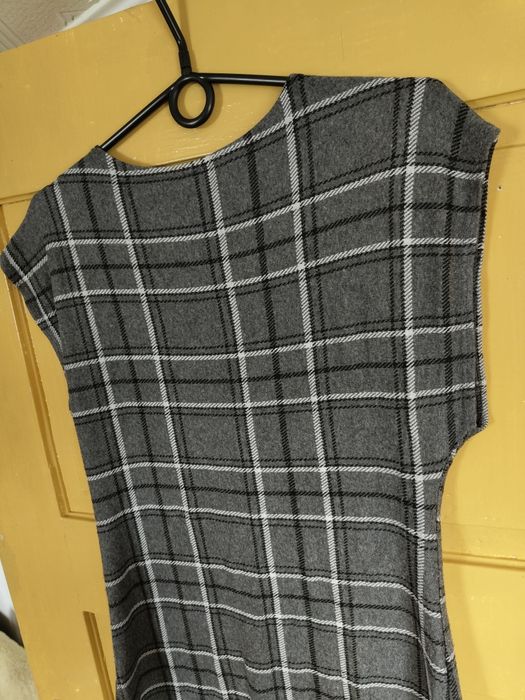 Sprzedam tunikę w kratę.