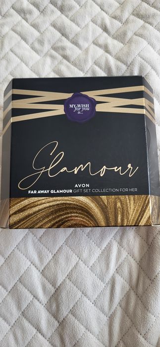 Zestaw For Away Glamour Avon