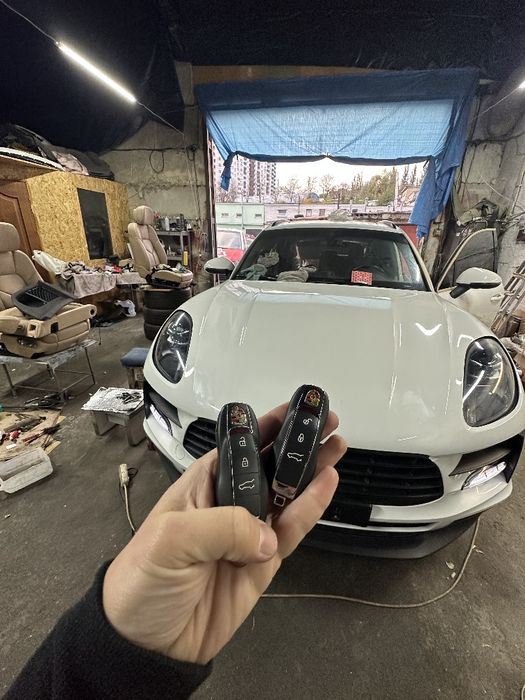 Автоключі Porsche Cayenne,Macan,Panamera Програмування