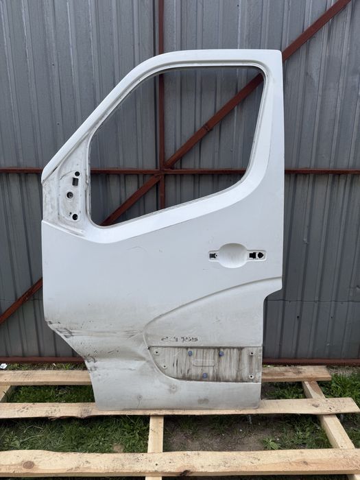 Дверь передняя левая Renault Master Opel Movano Nissan NV400