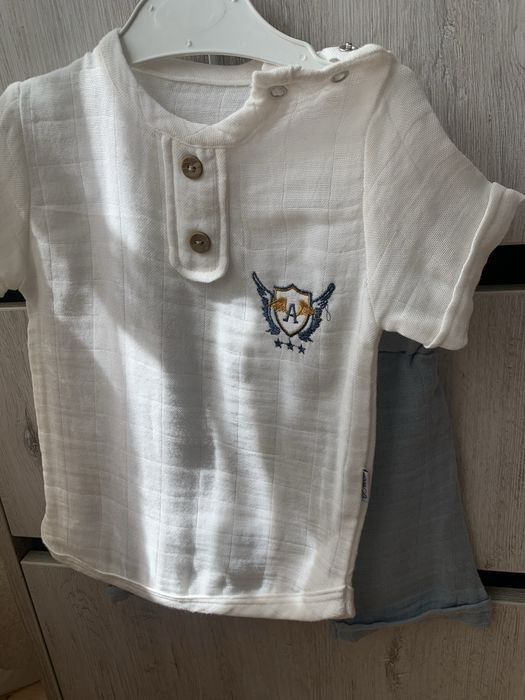 Костюмчик новий
