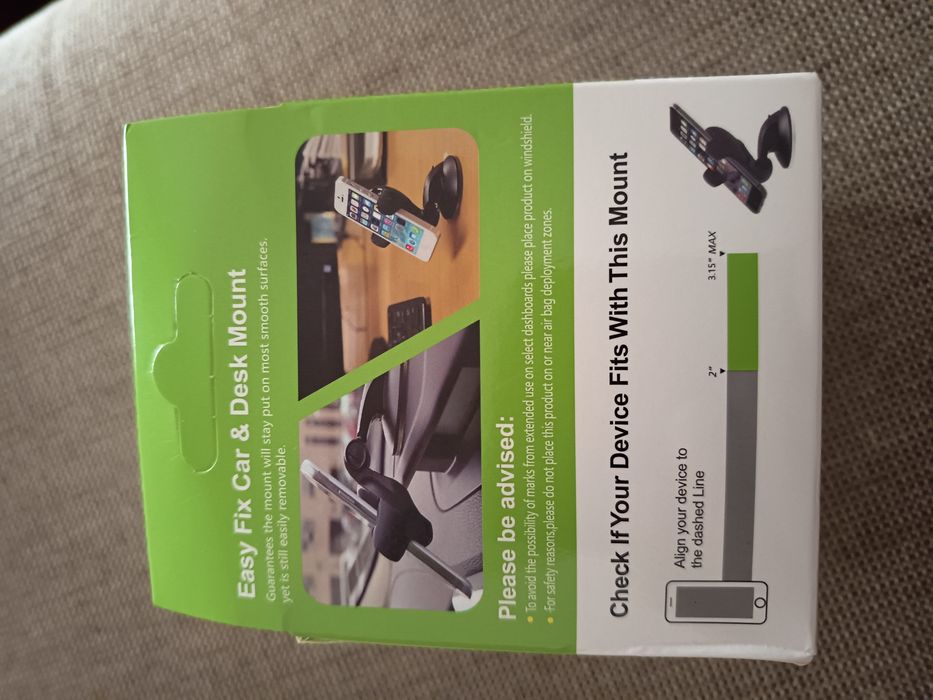 Suporte universal de telemóvel para carro.