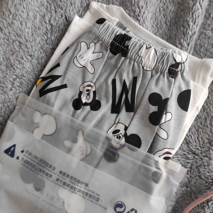 Nowa piżamka Miki 90-100 cm