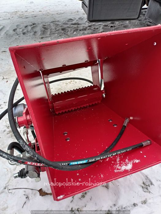 do rębaka Cyklon 130, kosz podajnik hydrauliczny HYDRAULIKA DOWÓZ