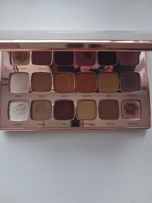 Tarte piękna paleta cieni do powiek