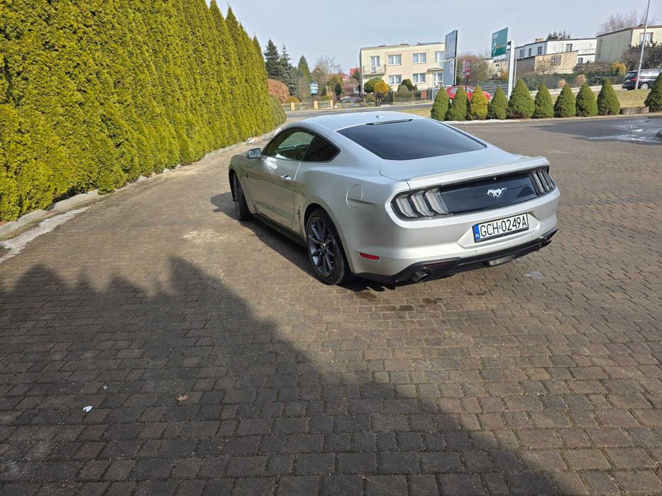 Ford Mustang  2018r Sprzedam .Do negocjacji.