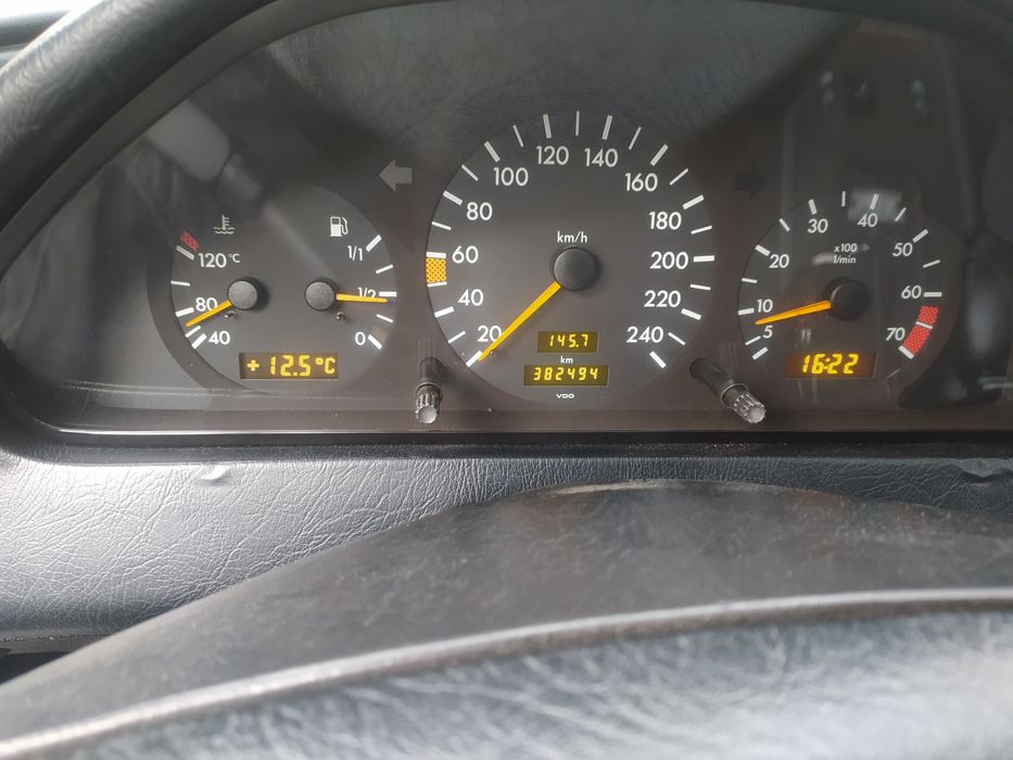 Продам Мерседес w202
