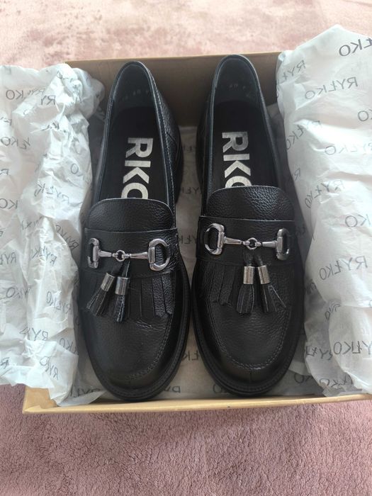 Nowe czarne skórzane mokasyny Ryłko RKO