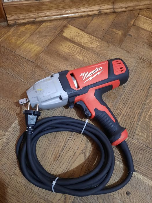 100% оригінал(2024р)!!Ударний гайковерт Milwaukee IPWE 400 R,725вт,під квадрат 1/2"