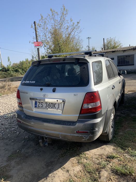 Разборка Kia Sorento 2,5d 02-07г стекло фара дверь мост