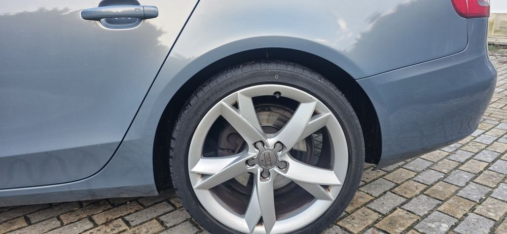 Audi A4  Avant 2.0 TDI  143CV