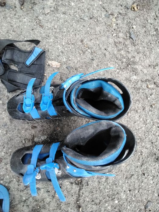 Ролики для катання якісні хороший стан