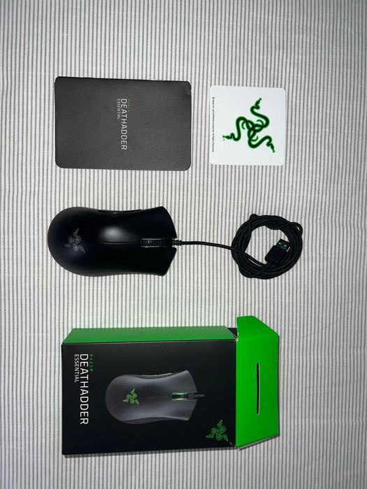 Rato Razer Deathadder Essential