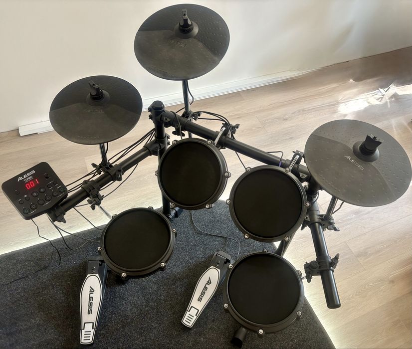 Електронна ударна установка Alesis Turbo Mesh Kit