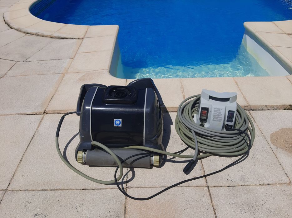 Aspirador de Piscina Hayward Tiger Shark XL