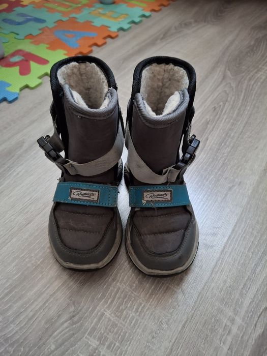 Зимові дитячі черевички
