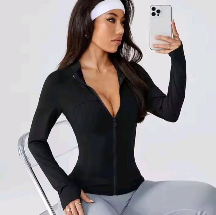 Топ спортивный женский