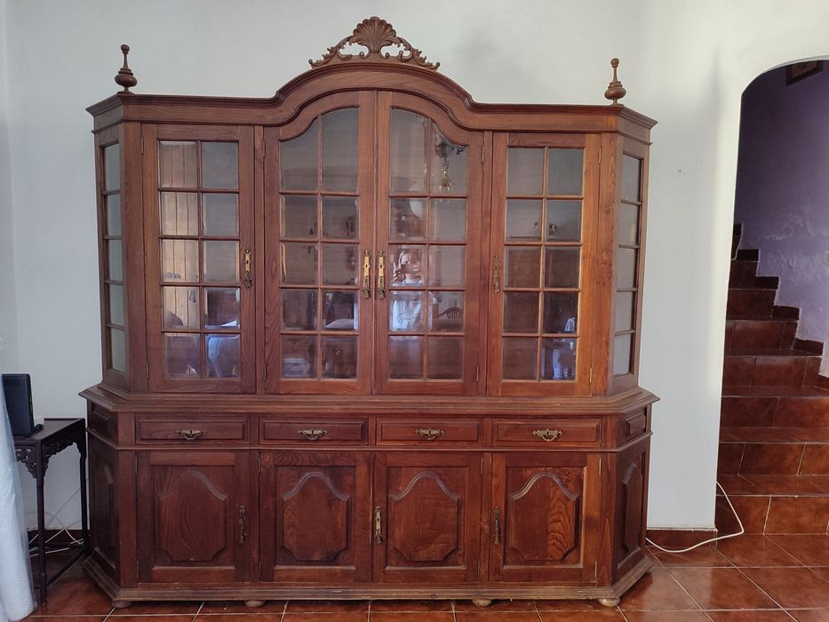 Cristaleira Madeira Maciça