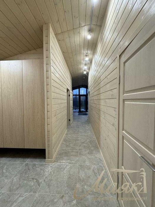 Оренда нового будинку 140 м² у стилі барнхаус в Рославичах