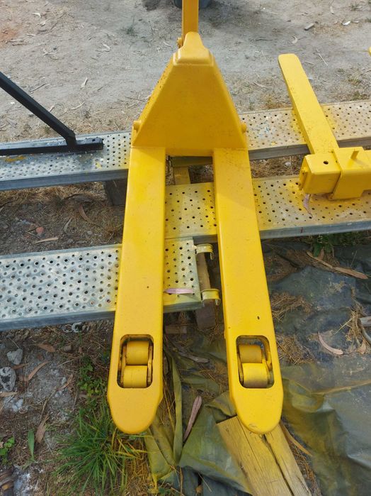 Porta Paletes Manual64282167514371125