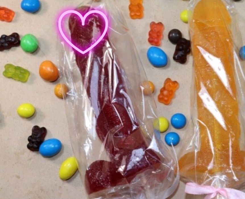 Шоколад в форме члена