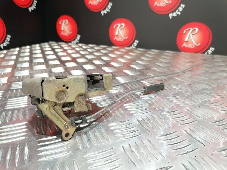 Fecho Da Porta Frente Dto Peugeot 106 I (1A, 1C)