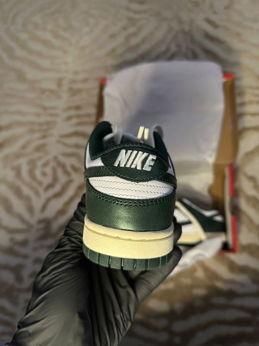 Nike Dunk Low Vintage Green 36