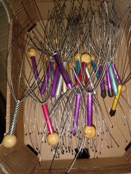 Pajączek do masażu głowy